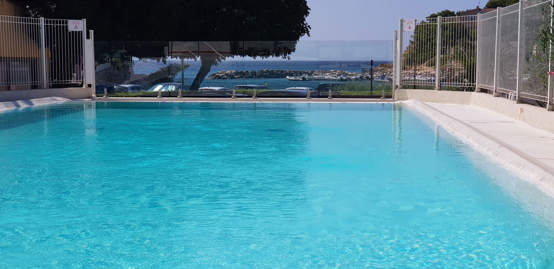 Camping piscine Méditerranée